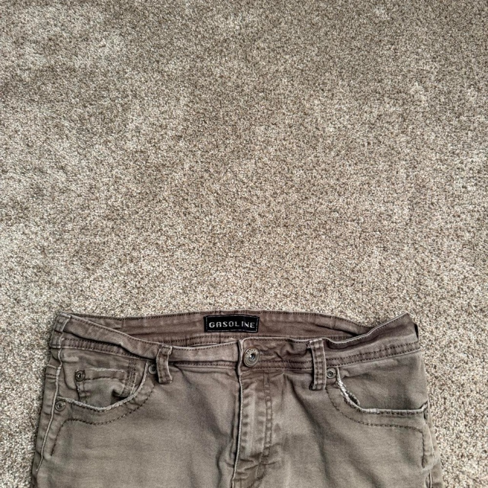 GASOLINE SAGE GREEN CAPRIS - Picture 5 of 6